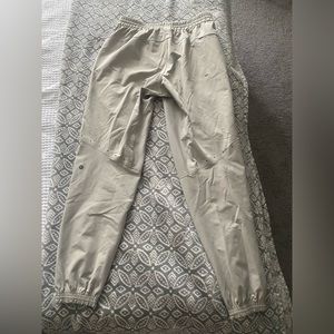 NWOT Lululemon License to Train Joggers